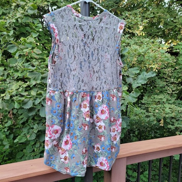 SOLD: Suzanne Betro 2X Plus Cottagecore Floral Lace Tunic Flowy Rayon Top - Picture 10 of 10